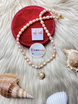 Pearl necklace