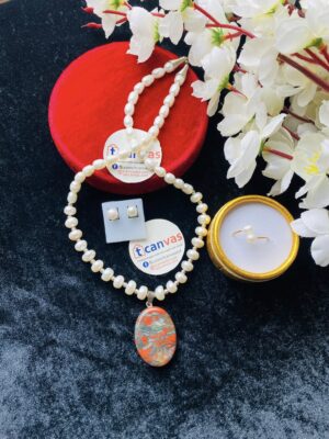 Pearl necklace