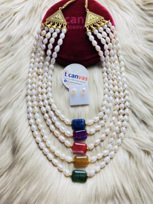 5layered pearl and stone necklace